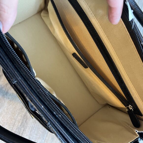 Miche Purse Black Shell Patent Leather Vintage 90s Grunge Y2K Shoulder Bag - Picture 9 of 11